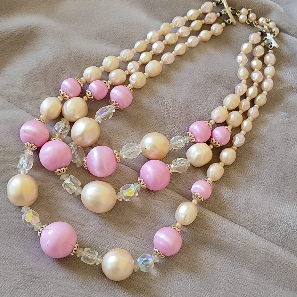 3 Layers Pearl Necklace